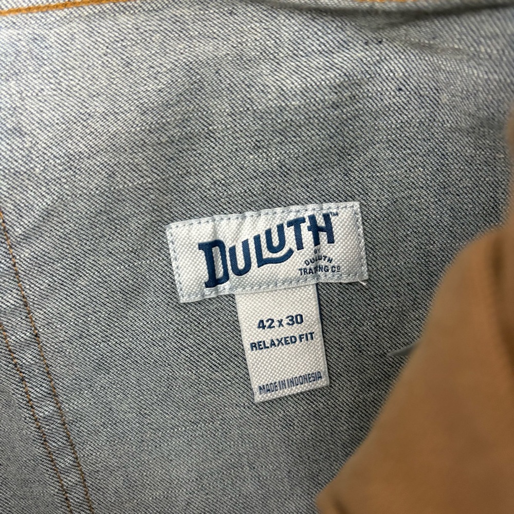 Duluth Men's Blue Jeans 42x30 - Picture 7 of 12